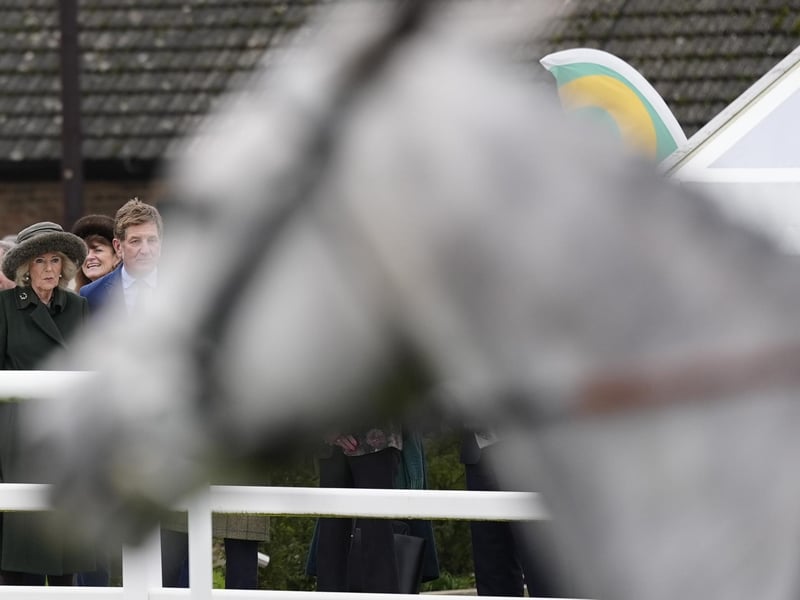 PLUMPTON, ENGLAND - FEBRUARY 23: Queen Camilla watches The Johnnie Boden Backs Jamie's Farm Amateur Jockeys' Handicap Chase during a visit for a charity event at Plumpton Racecourse on February 23, 2026 in Plumpton, England. (Photo by Alan Crowhurst/Getty Images) : Queen Camilla watches The Johnnie Boden Backs Jamie's Farm Amateur Jockeys' Handicap Chase at Plumpton