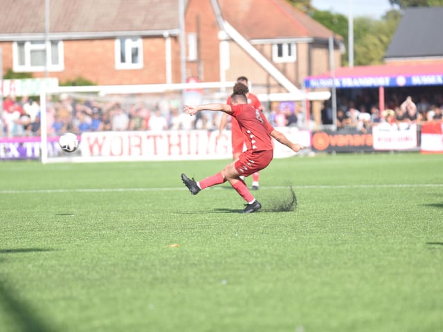 Images from Worthing v Eastbourne Borough in National South