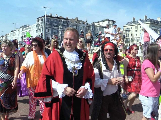 Frock Up Friday in Hastings