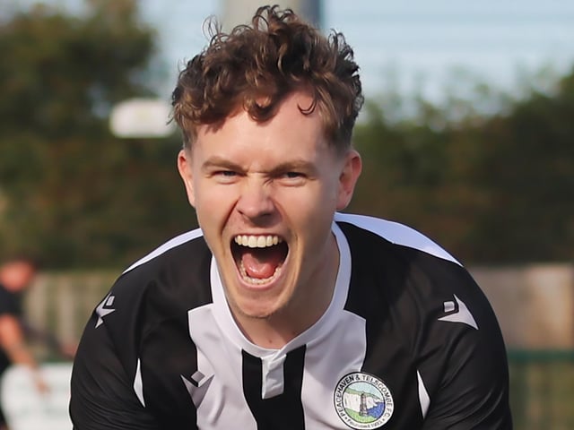Peacehaven and Telscombe v Lancing, SCFL premier