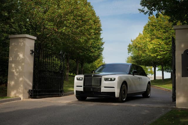 A year in review: Rolls-Royce presents bespoke trends, innovations and ...