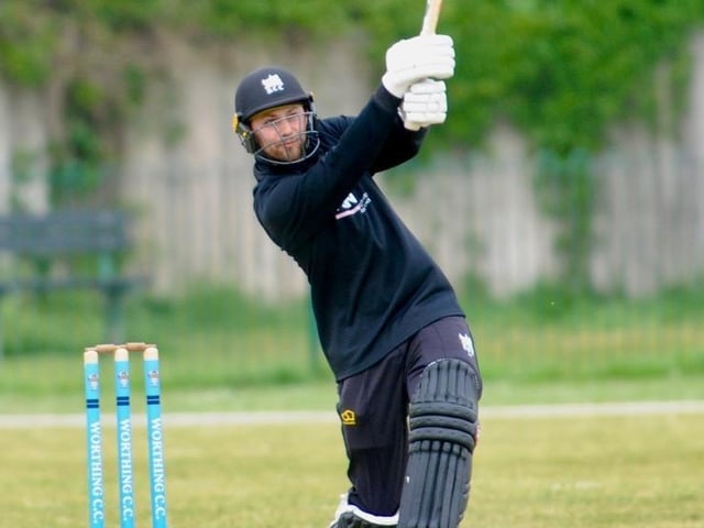 Worthing CC v Roffey twos, Sussex Cricket League Division 2