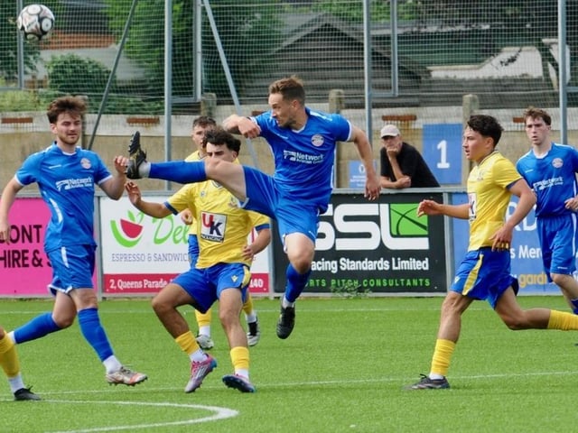 Lancing v Crawley Down Gatwick, FA Cup extra preliminary round