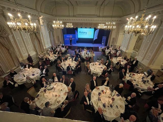 A bird’s eye view of the splendid Grand Hotel setting.