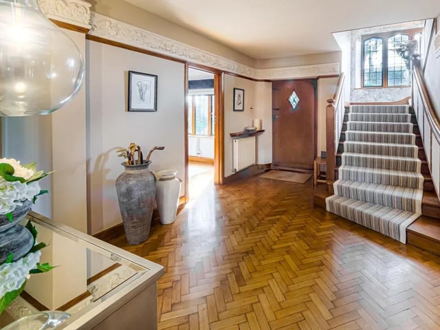 The hallway makes a great first impression.