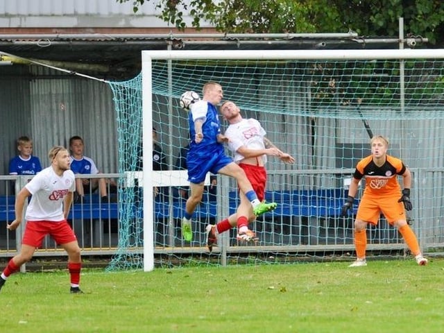 Shoreham v Saltdean Utd