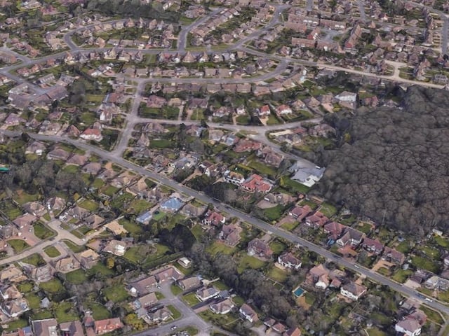 Households in Kewhurst have an average annual income after tax of £35,500
