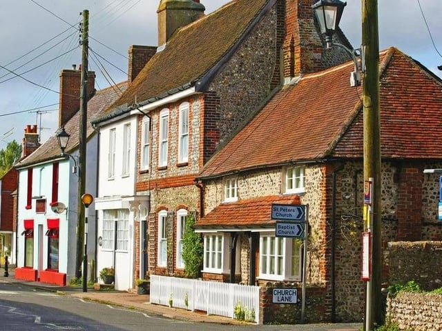 Steyning & Upper Beeding households have an average annual income of £48,000