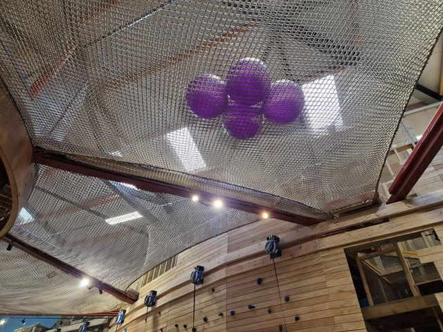 We tried out a family weekend break at Seal Bay Resort in Selsey. We stayed in a platinum caravan and experienced a host of activities and entertainment across the seaside West Sussex site.