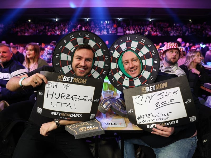 PDC Premier League Brighton 2025 : There was an electric atmosphere, and some brilliant costumes on show, inside the Brighton Centre for night five of Premier League darts on Thursday evening (March 6).
