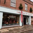 After raising £400 for St Wilfrid’s Hospice at his previous quiz night in June, Chichester quizmaster Ian Sewell is returning to The Ghost at the Feast with a festive fundraising event this December.