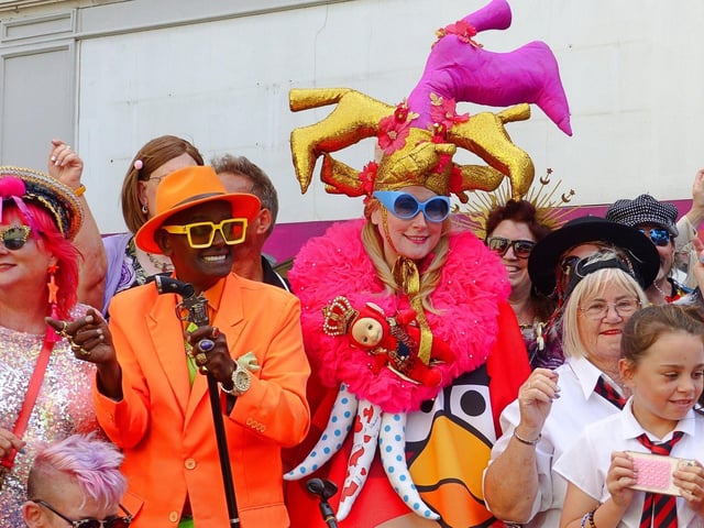 Frock Up Friday 2025 in Hastings. Photo by Marie Richardson.