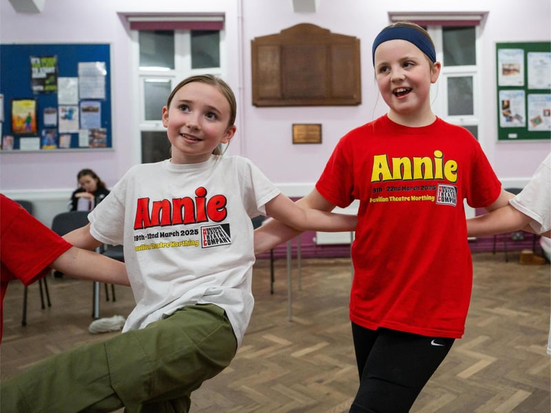 Charlotte Robinson & Delilah Fitt (Tessie) in WMTC's Annie rehearsals