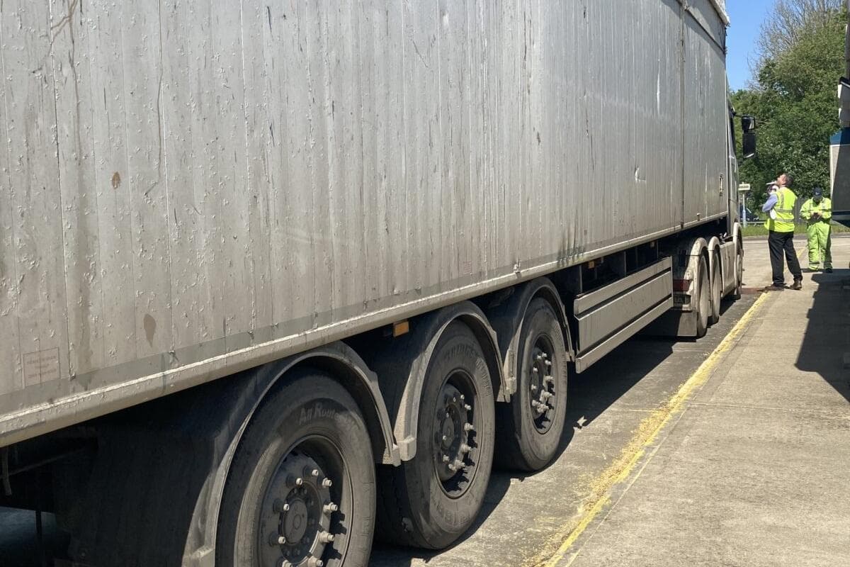 Joining forces to stop illegal waste carriers in Mid Sussex - Vimarsana News