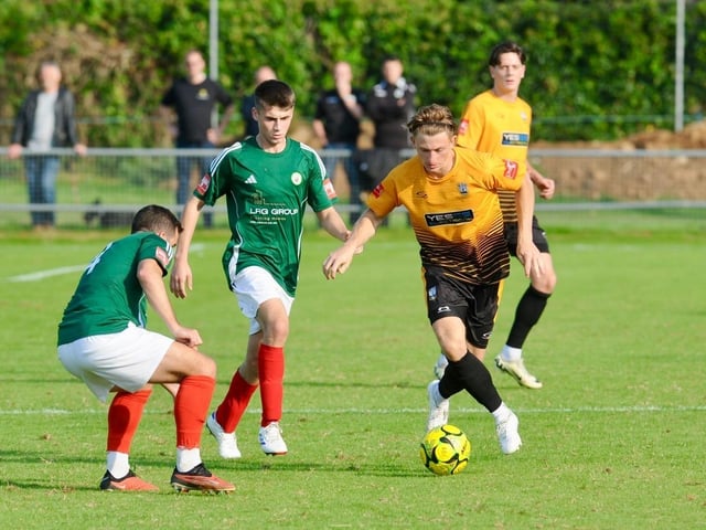 Littlehampton Town v Burgess Hill Town in the FA Trophy