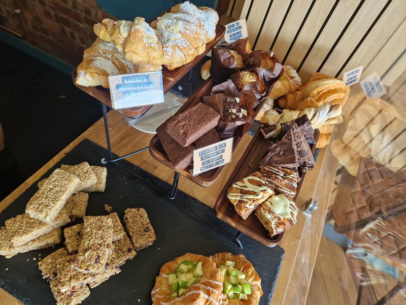 River Café & Bistro opened around a month ago. It used to be Tomfoolery and is still very popular with the locals and people visiting Shoreham
