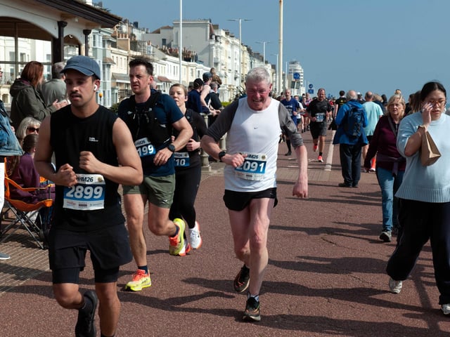 Hastings Half Marathon 2026 - pictures by Frank Copper