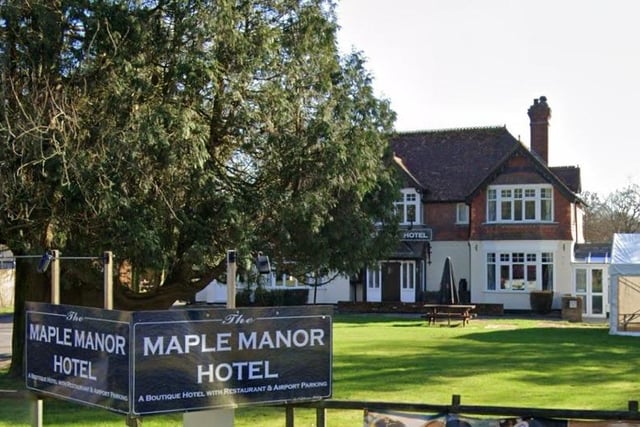 Maple Manor Hotel is fully licensed for civil ceremonies, meaning you can enjoy your entire day at this beautiful venue. Their enchanting Maple Room can host up to 40 guests to witness you leap into your new marriage. This room can then be rearranged to accommodate up to 70 of your loved ones for an evening reception. The Maple Room features rustic, natural wooden floors, exposed beams running across the ceiling, and a cosy brick fireplace. Outside you can find a lush green lawn equipped with a pizza oven and a bar. Couples can choose from a range of exquisite marquees for a covered outdoor celebration.