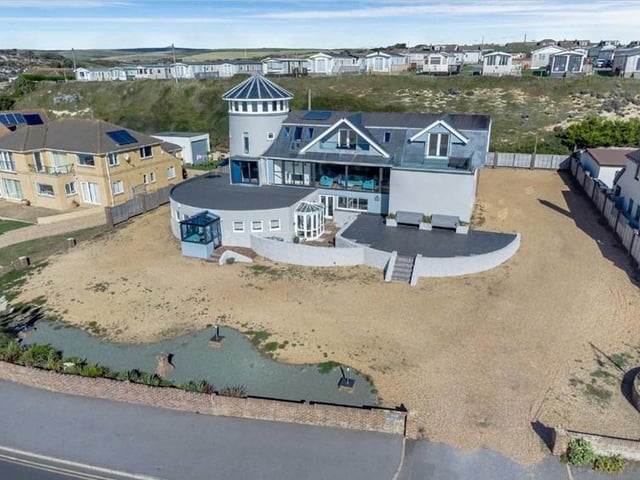The property is prominently set back from Marine Parade, nestled on a good size plot with ample parking and detached double garage to the rear. Tide Mills is situated nearby, together with Seaford Sailing Club and unspoilt beach just a few paces away. Seaford town centre and railway station are both within one mile distance.