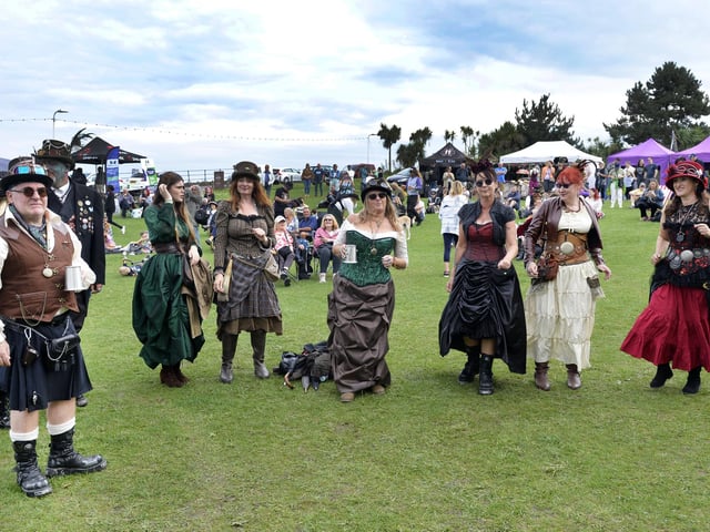 Steampunk Festival Eastbourne 24 (Photo by Jon Rigby)
