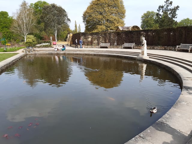 Hever Castle was to the childhood home of Anne Boleyn, King Henry VIII’s second wife.
