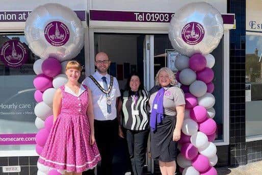 Sophie Reed MD with Town Mayor Cllr Freddy Tandy, Emma Fox Office Manager &; Chloe Gover-Wren