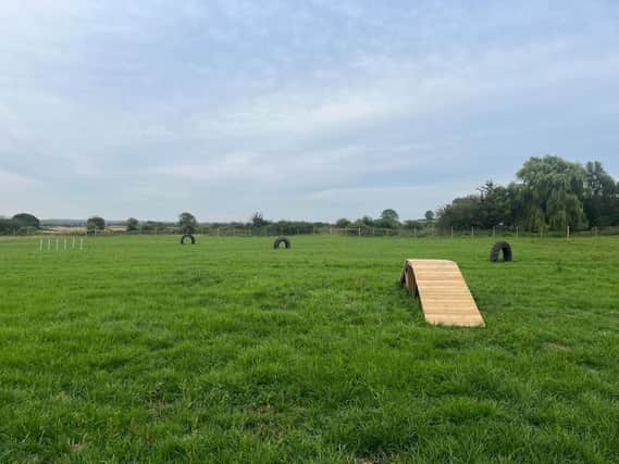 Obstacles and equipment in the field.