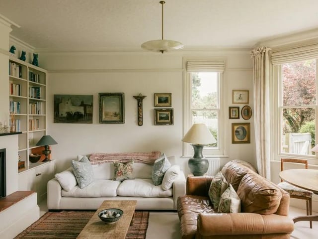 A look inside a charming arts and crafts house situated within the South Downs National Park
Photo: Zoopla