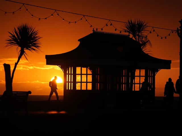 Photographer Eddie Mitchell took these pictures of the stunning sunset in Worthing at the weekend