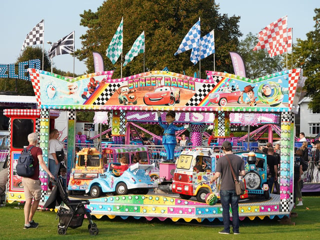 Hundreds enjoy return of free Worthing music festival BroadFest – In Pictures