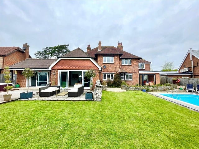 Arlington Road East, Hailsham