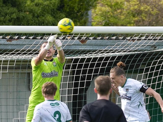 Rocks v Moneyfields, Isthmian South Central