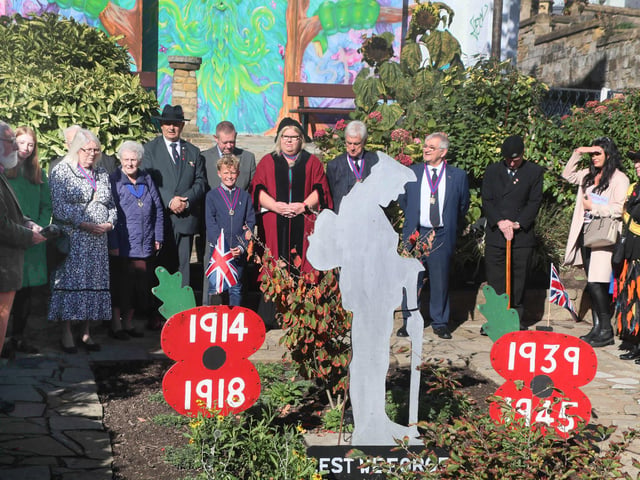 Hastings Week 2022. Opening Ceremony. Photo by Roberts Photographic.
Swan Gardens - remembering those who lost their lives during the wars.