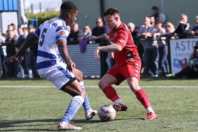 Worthing on the ball at Oxford City - but they were beaten 2-0 in the play-off semi-final | Picture: Mike Gunn