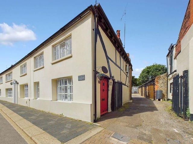 This Grade II listed cottage in Worthing's historic Tarring High Street has come on the market with Jacobs Steel priced at £450,000.