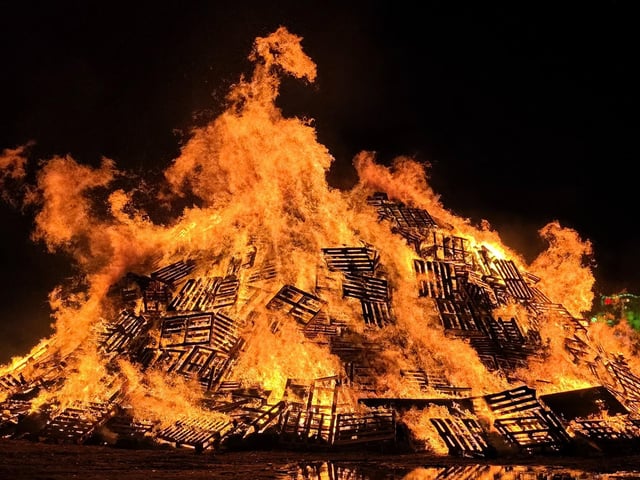 Littlehampton Bonfire photo by Richard Smith