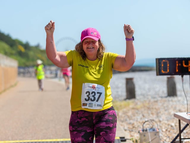 Images by Steven Farley from the 2023 Eastbourne 10k