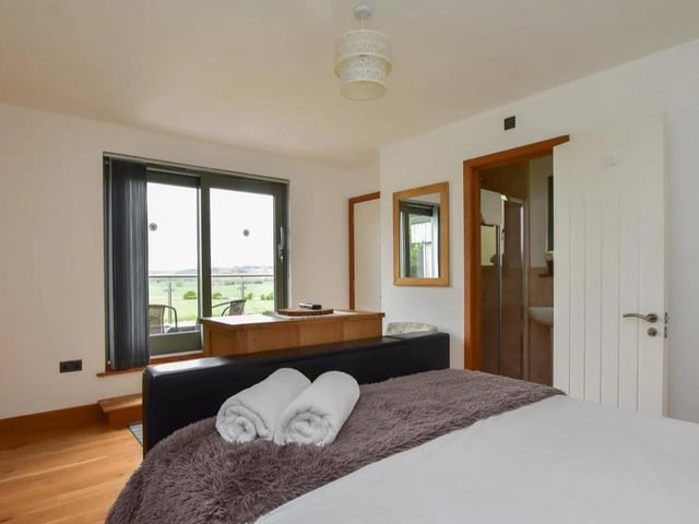 Main bedroom with ensuite shower room