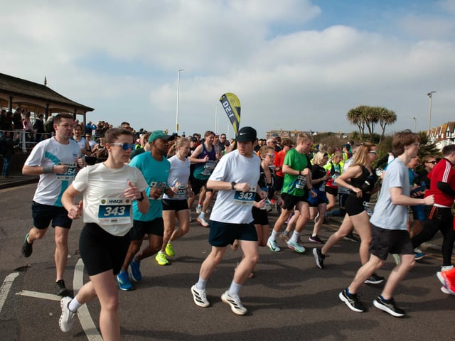 Hastings Half Marathon 2026 - pictures by Frank Copper