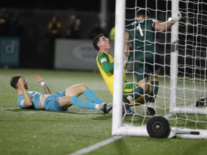 Horsham v Dover Athletic, National League South