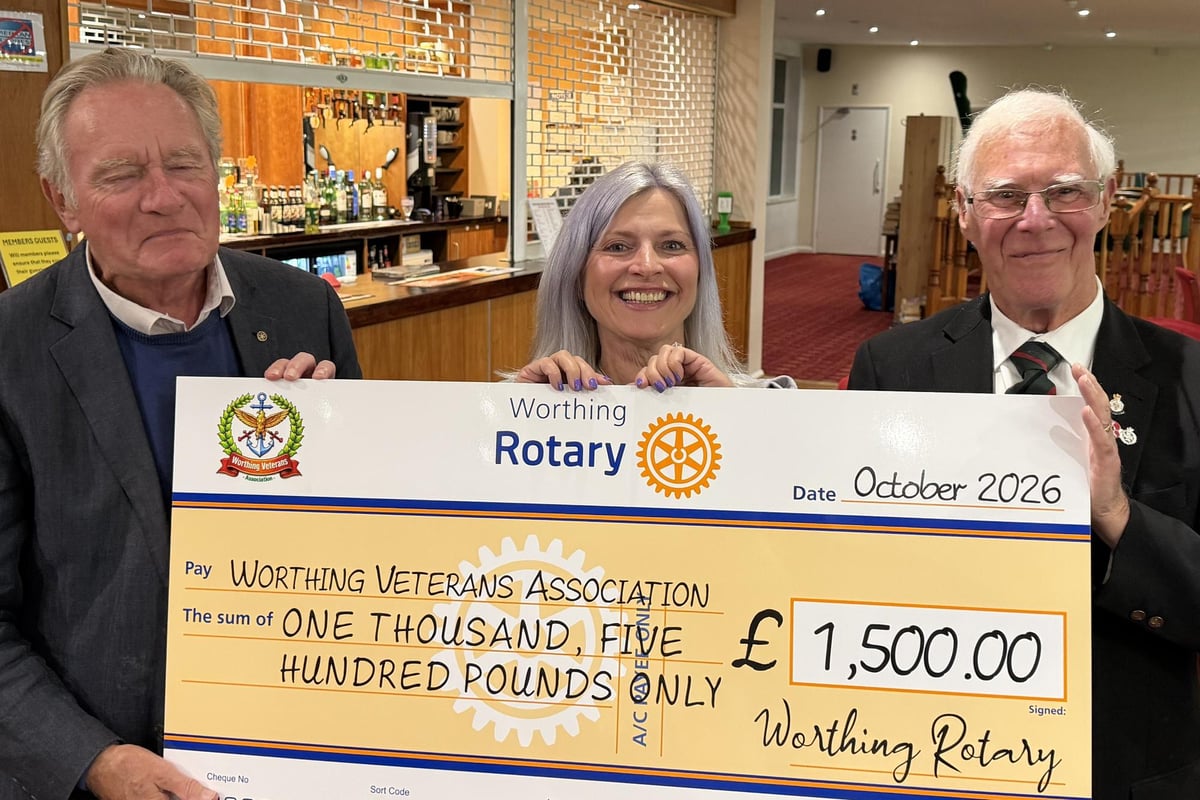 Veterans rewarded for long-standing marshalling role at Worthing Rotary Carnival