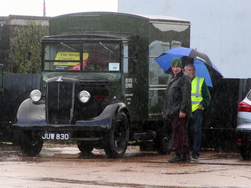 Hastings Week 2026: Sprat & Winkle Run. Photos by Roberts Photographic