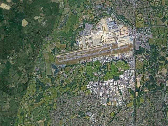 Langley Green & Gatwick Airport households have an average annual income of £43,800