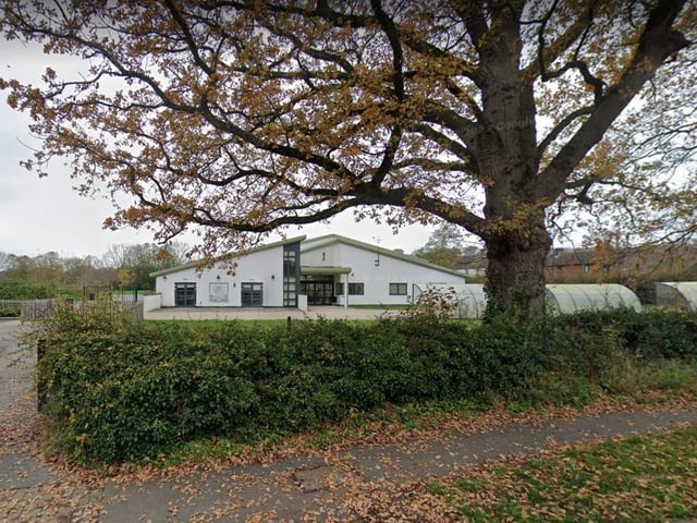 At Barns Green Primary School, 90% of parents who made it their first choice were offered a place for their child. A total of two applicants had the school as their first choice but did not get in.