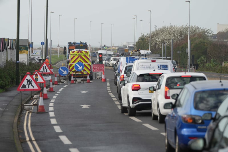 A259 traffic chaos continues as as bus services impacted by 'severe delays'
