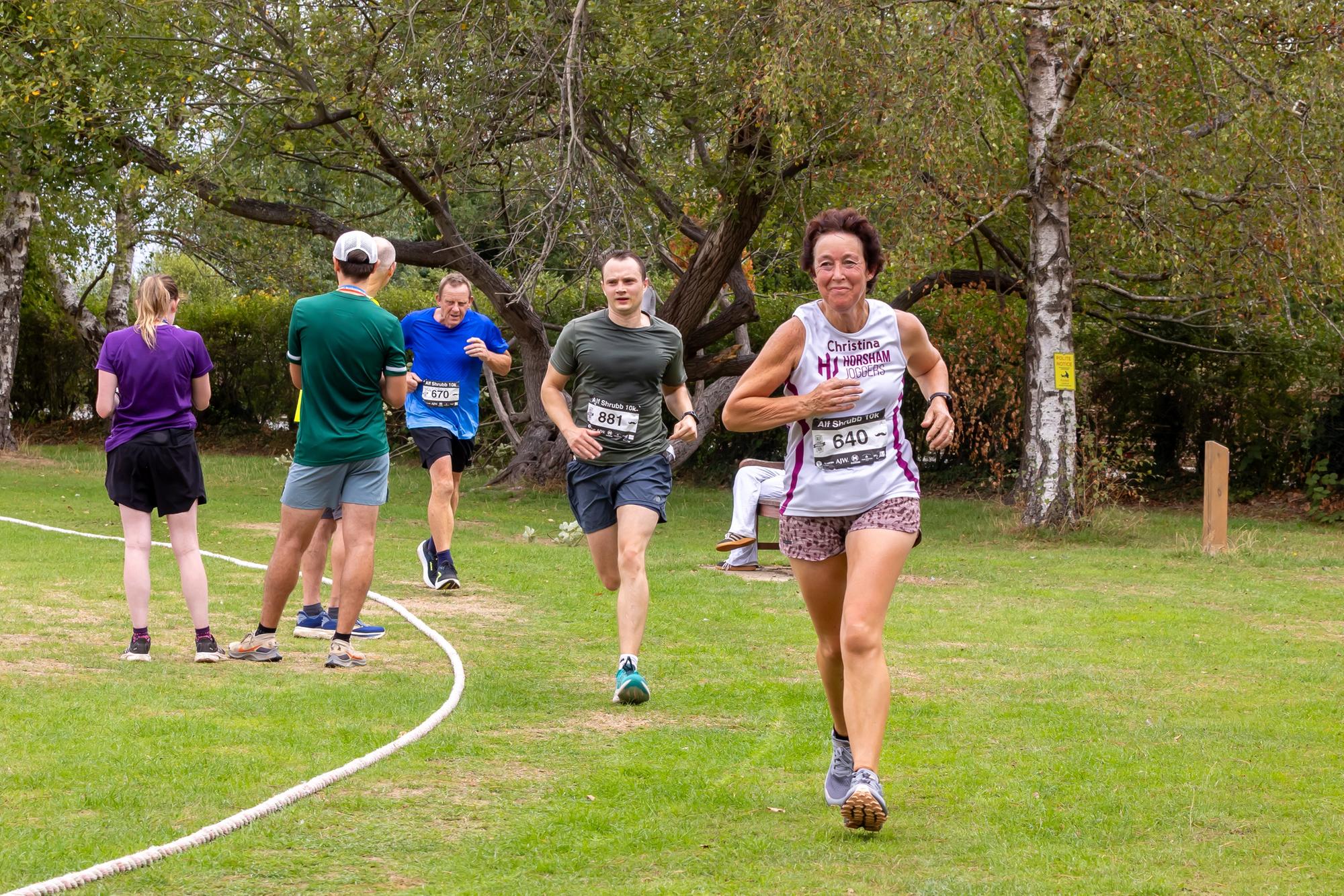 Hundreds run in Slinfold to celebrate famous athlete Alf