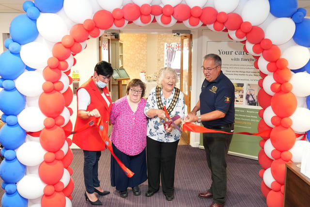GRAND OPENING OF THE HORSHAM DROP IN CENTRE AT WESTGATE HOUSE  HORSHAM 
