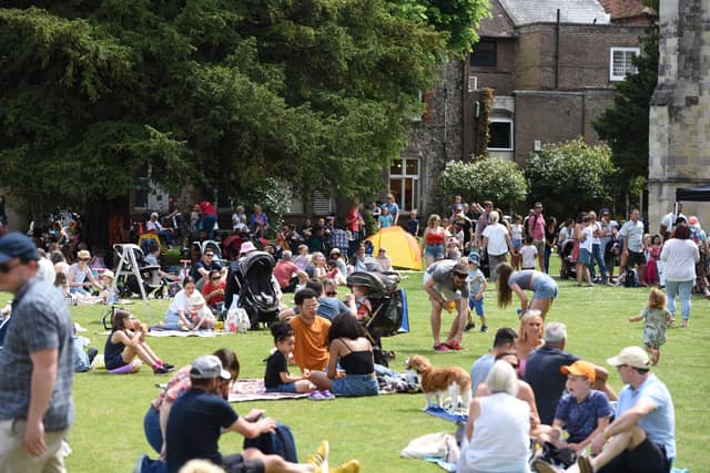 Jubilee picnic in Cathedral Green, Chichester. Picture from Liz Pearce