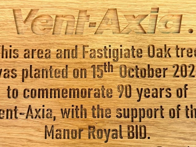 Students from Crawley College generously designed and produced an engraved commemorative oak plaque to mark Vent-Axia’s 90th anniversary tree planting at Crawter’s Brook People’s Park