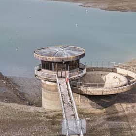 As of October 2026, the reservoir has fallen below 20% capacity (standing at approximately 19.4%) following hot summer conditions and the granting of an Environment Agency drought permit.